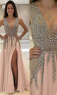 A-line Col en V Balayage / pinceau train Tulle Robe A-line Col en V Balayage / pinceau train Tulle Robe